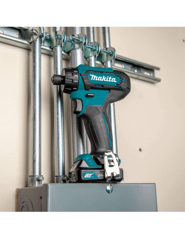 Destornillador Hexagonal Inalámbrico Makita FD10R1 12V Kit con Linterna