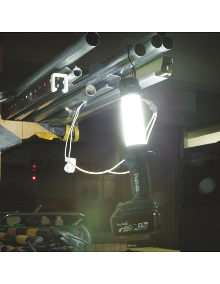 Linterna Faro Inalámbrico Makita DML806 18V LXT 310 Lúmenes