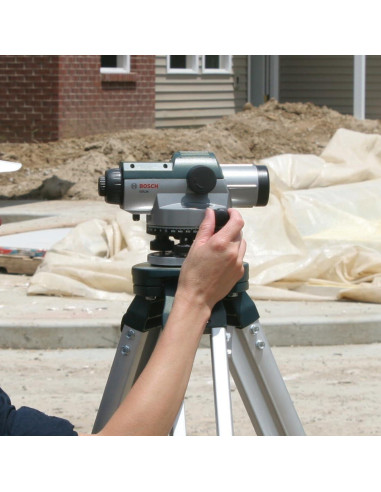 Nivel Óptico Automático Bosch GOL26CK 26x con Trípode y Varilla