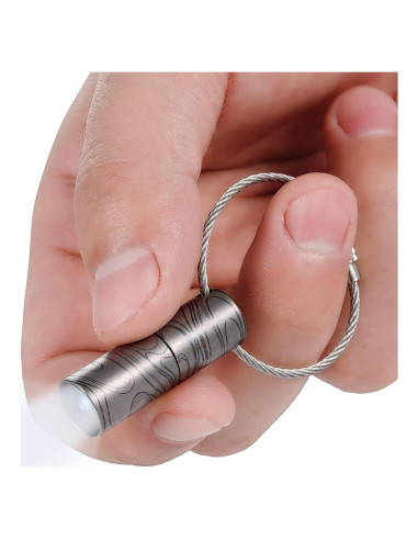 Linterna LED Mini KeyUnity KF00 de Titanio 15 Lúmenes Impermeable