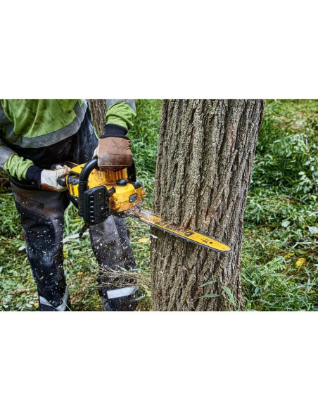 Motosierra Inalámbrica DEWALT 60V MAX 45.72 cm DCCS672B