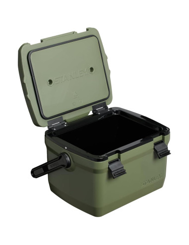 Cooler Stanley Aventura 7QT Pino Seco Aislado y Duradero