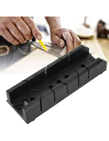 Caja de Sierra Ingletadora Cunyuer 0-90 Grados ABS