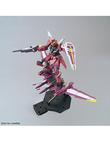 Figura Justice Gundam Seed MG Bandai 17.78 cm con accesorios