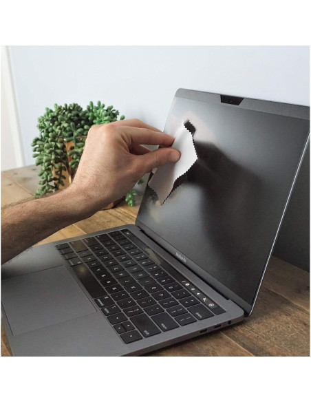 Pantalla de Privacidad Magnética Solitude para MacBook Pro 13"