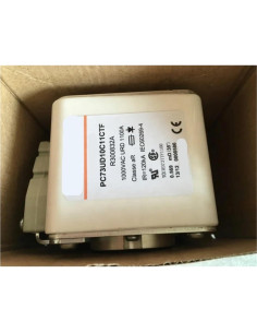 Fusible Cuadrado 1100A 1000V VCYJBPUV Soporte Electrónico 2