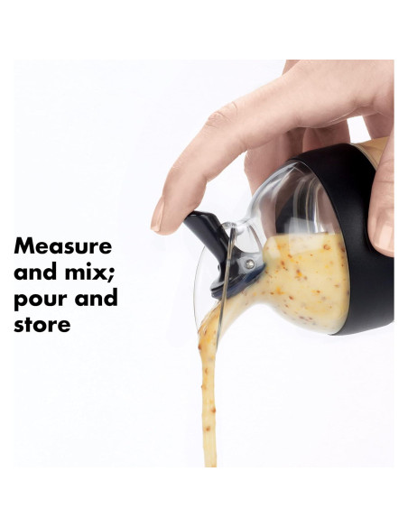 Agitador de Aderezo para Ensaladas OXO Good Grips 0.24L Negro