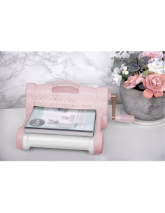 Carpeta de Embossing 3D Sizzix Flores Geométricas 15.9x10.8cm 2