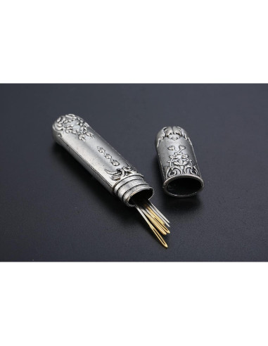 Kit de Costura Hicello con Tijeras, Dedal y Hilo - Vintage