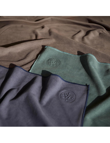 Toalla de Yoga Manduka eQua - Microfibra Secado Rápido 41cm Azul
