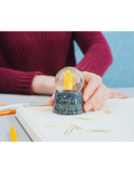 Mini Globo de Nieve Iluminado Disney Encanto 7.62 cm