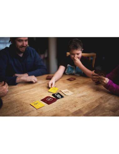 Juego de cartas Poop The Game Breaking Games - Familiar 6+