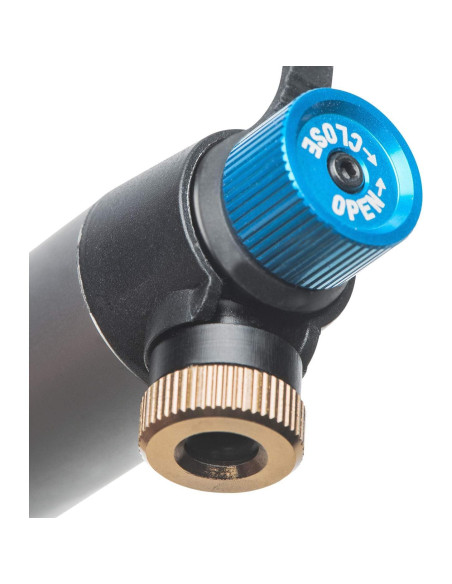 Mini bomba de aire Blackburn Core CO2Fer para bicicleta