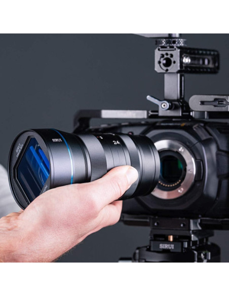 Lente Anamórfico SIRUI 24mm F2.8 Montura L para Cámara APS-C Lente Anamórfico SIRUI 24mm F2.8 Montura L para Cámara APS-C