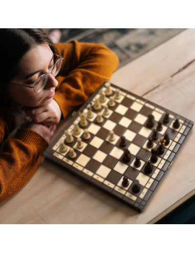 Juego de Ajedrez de Madera Husaria Mediano 35.6cm Hecho a Mano