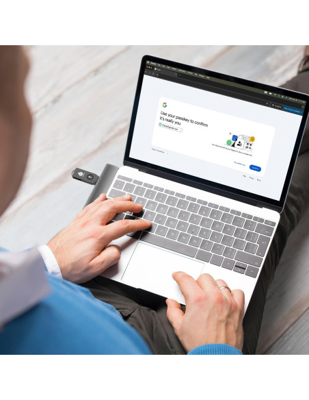 Dispositivo de seguridad Thetis FIDO2 USB A y NFC 2FA