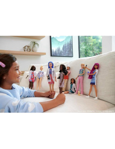 Muñeca Barbie Fotógrafa Petite con Cámara y Cachorro 2