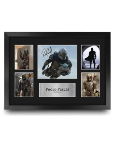 Fotografía Enmarcada Pedro Pascal The Mandalorian 43x33 cm