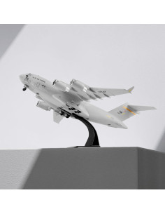 Modelo C-17 Fuerza Aérea Sky Trek 35.4 cm Metal Fundido 2