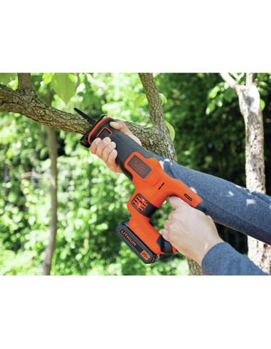 Sierra Recíproca Inalámbrica BLACK+DECKER 20V Kit 2,04 kg