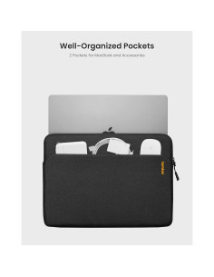 Funda delgada tomtoc para MacBook Air/Pro 13" negra 2