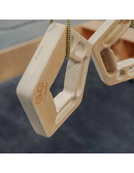 Agarraderos de Escalada YY Vertical Penta Madera 19x19cm