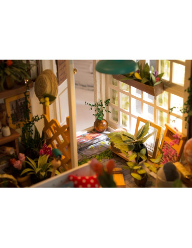 Rolife Kit Casa Miniatura Jardín de Miller 21.5x17.8x19.1cm