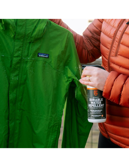 Spray Repelente de Agua Durable GEAR AID 500 ml para Ropa