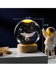Esfera de Cristal 3D Ballena Arikyrist con Base de Madera 2