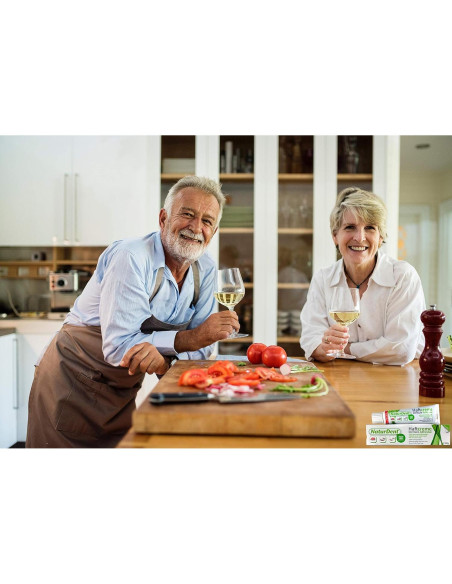 Adhesivo Natural para Dentaduras NaturDent 45g Sin Zinc