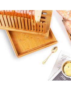 Cortador de Pan Kiss Core de Bambú con Cuchillo y Bandeja 2