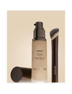 Brocha de Fundación Hourglass Ambient Soft Glow 14.81cm 2